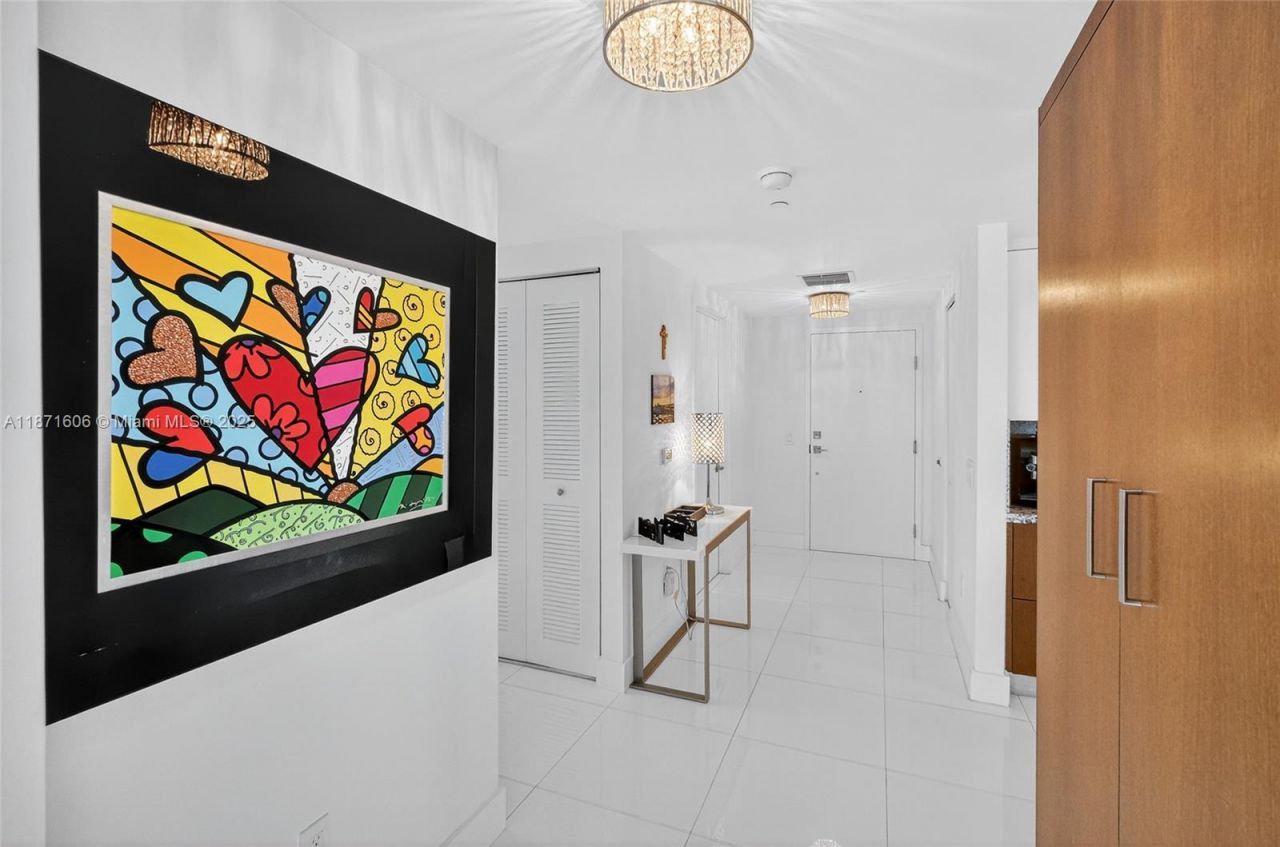 7935 East Dr, Unit 1104, North Bay Village, FL 33141 Photo