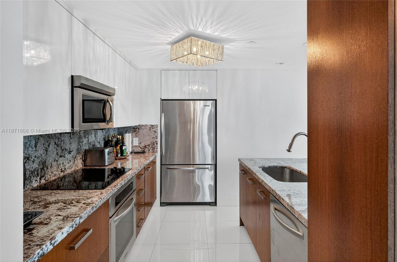 7935 East Dr, Unit 1104, North Bay Village, FL 33141 Photo