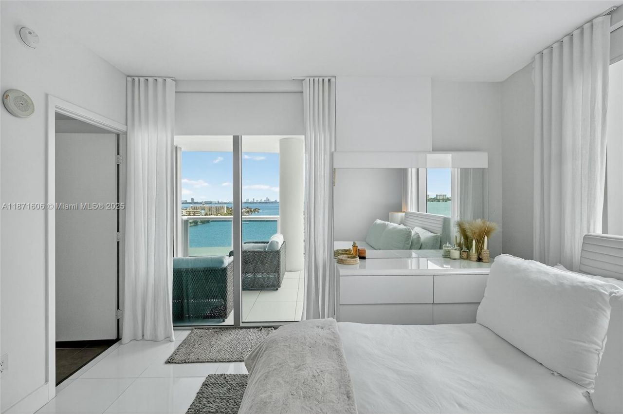 7935 East Dr, Unit 1104, North Bay Village, FL 33141 Photo