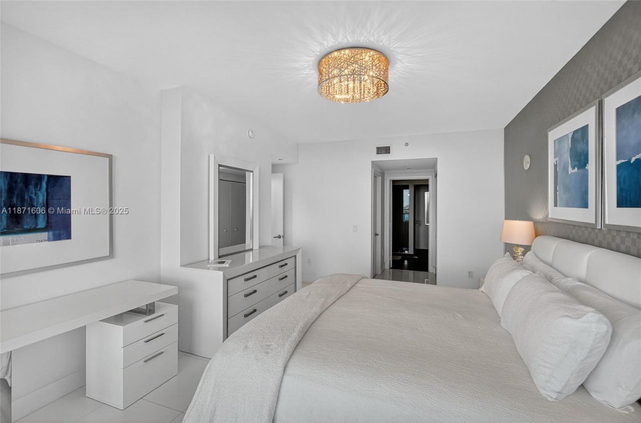 7935 East Dr, Unit 1104, North Bay Village, FL 33141 Photo