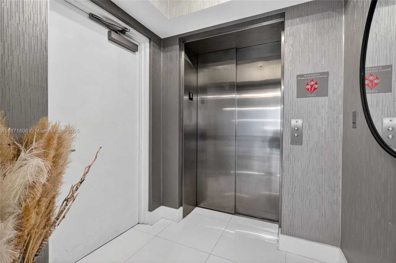 7935 East Dr, Unit 1104, North Bay Village, FL 33141 Photo