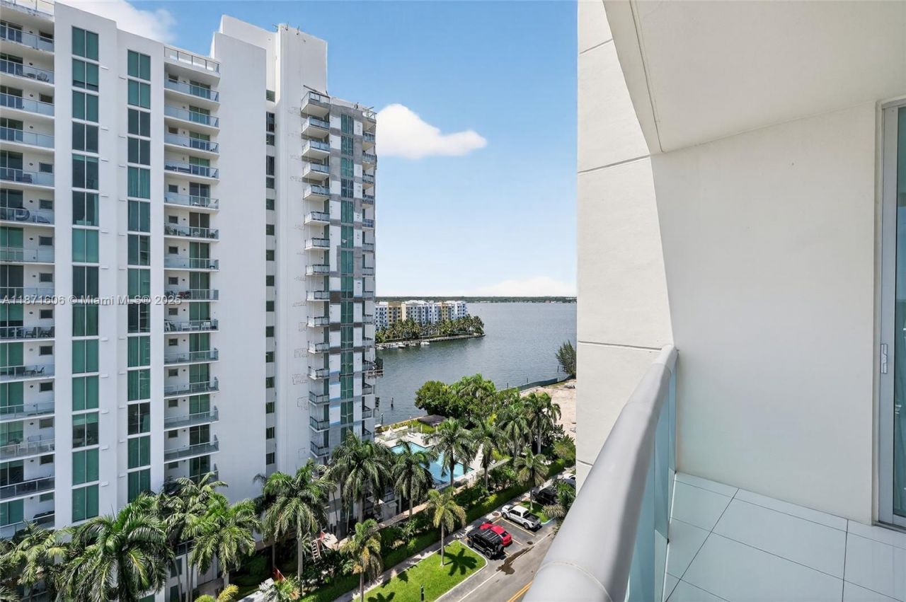 7935 East Dr, Unit 1104, North Bay Village, FL 33141 Photo