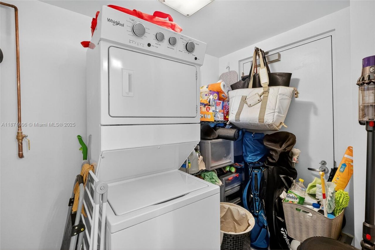 7935 East Dr, Unit 1104, North Bay Village, FL 33141 Photo