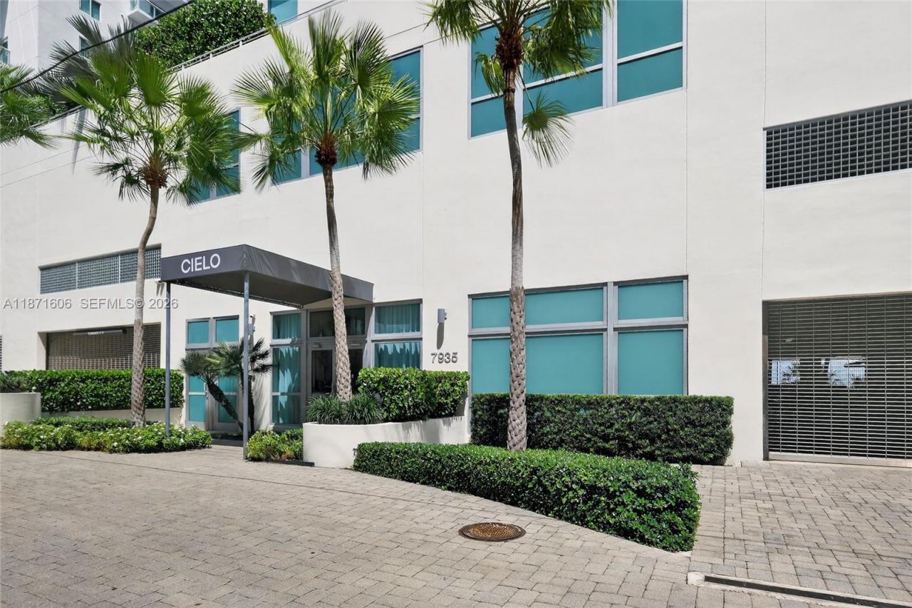 7935 East Dr, Unit 1104, North Bay Village, FL 33141 Photo