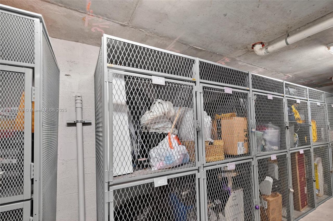 7935 East Dr, Unit 1104, North Bay Village, FL 33141 Photo