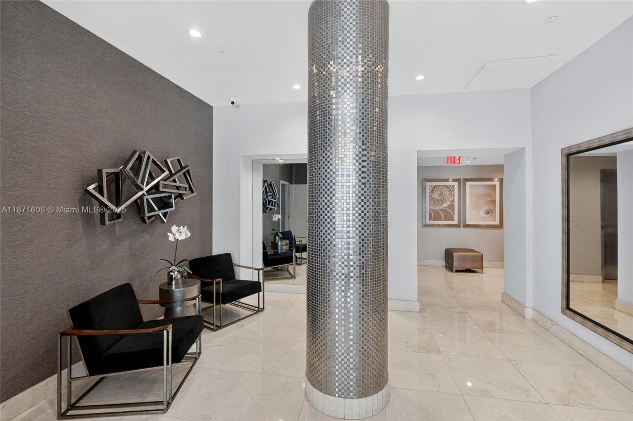 7935 East Dr, Unit 1104, North Bay Village, FL 33141 Photo