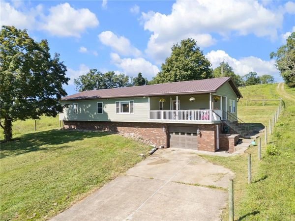 189 Lake Lynn Rd, Lake Lynn, PA 15451