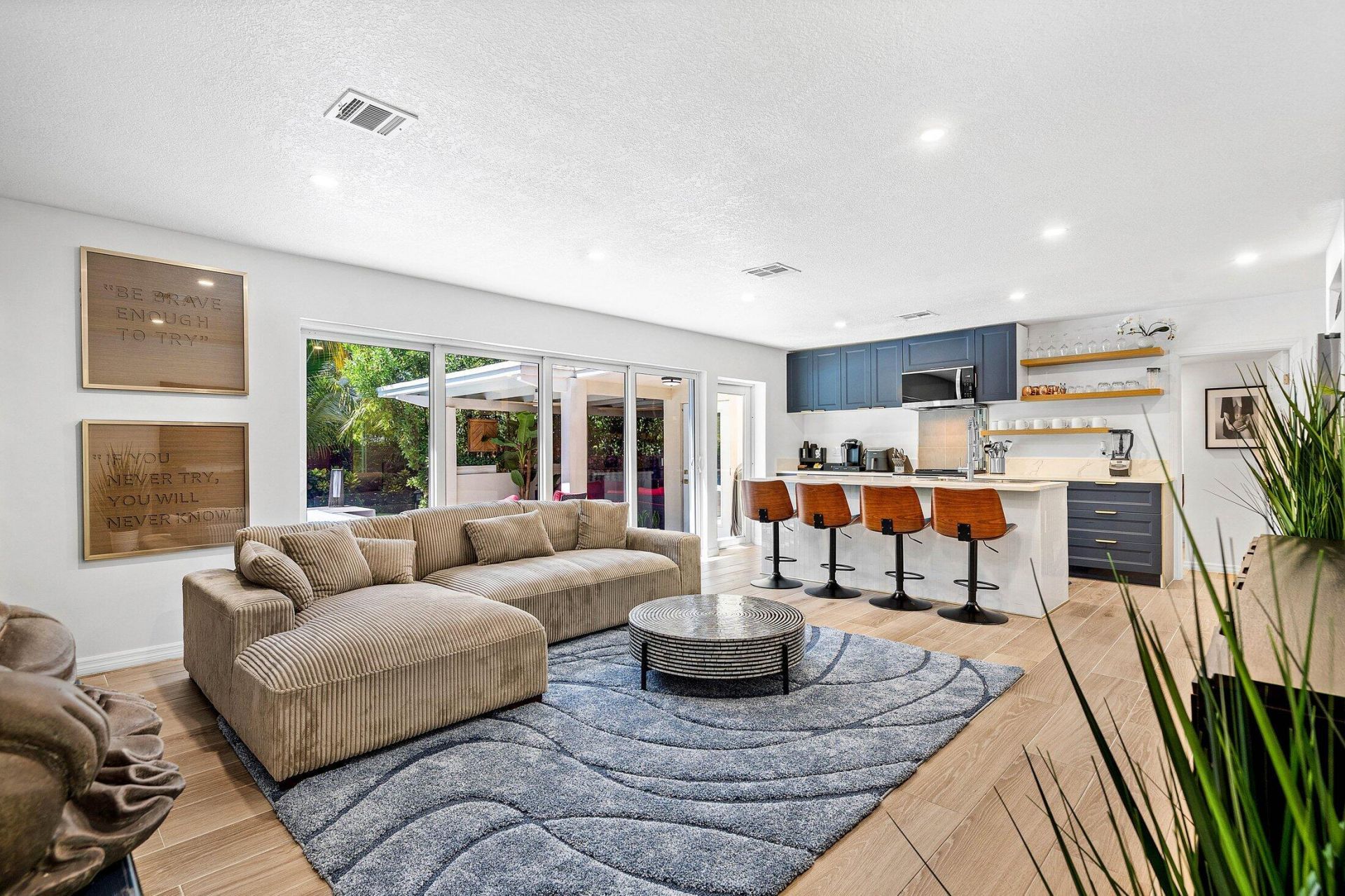 2041 NE 30th Street, Fort Lauderdale, FL 33306 Photo