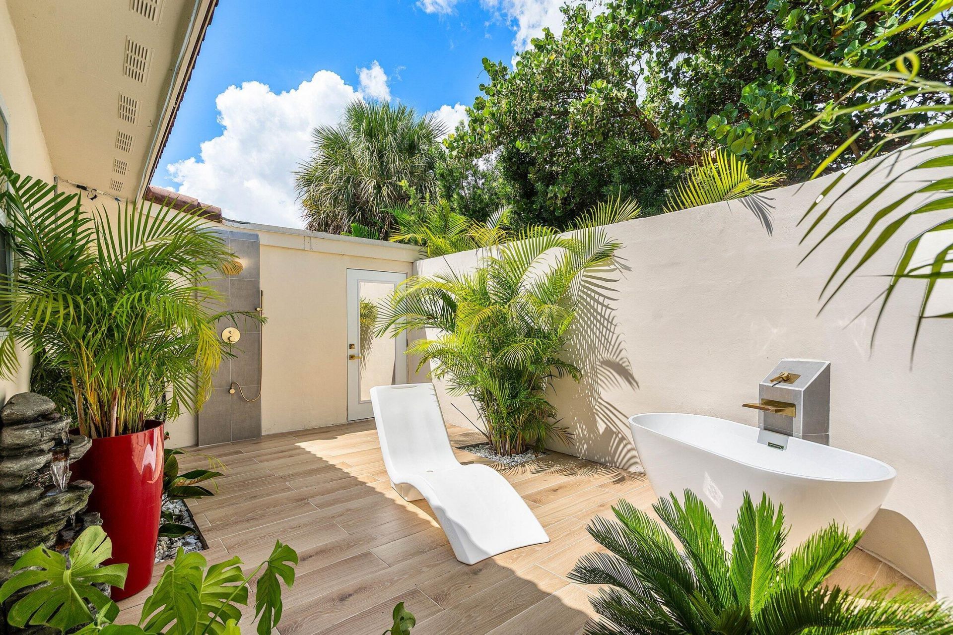 2041 NE 30th Street, Fort Lauderdale, FL 33306 Photo