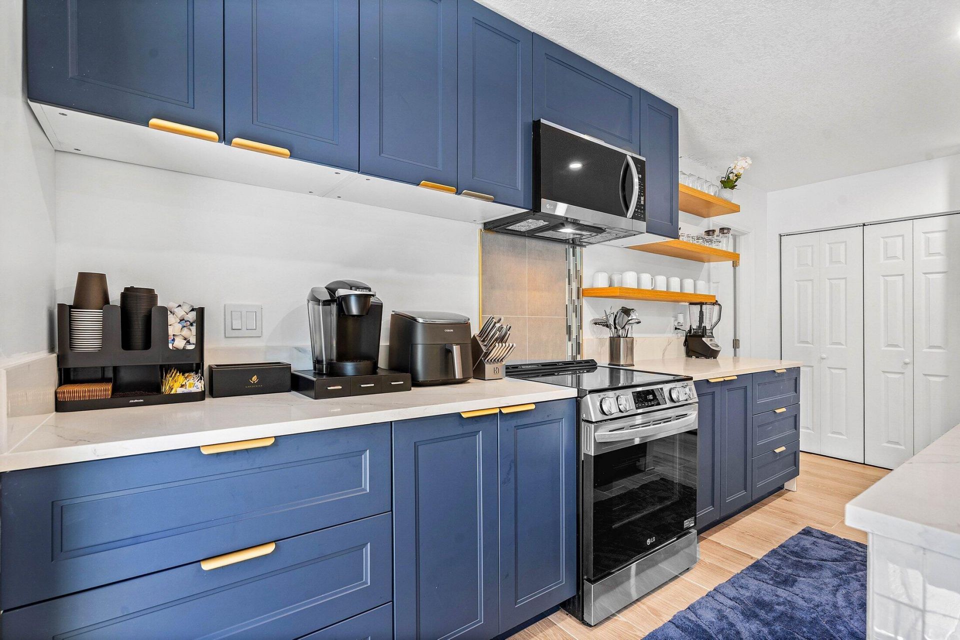 2041 NE 30th Street, Fort Lauderdale, FL 33306 Photo