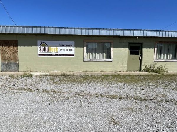 301 N Mickey Mantle Boulevard, Commerce, OK 74339