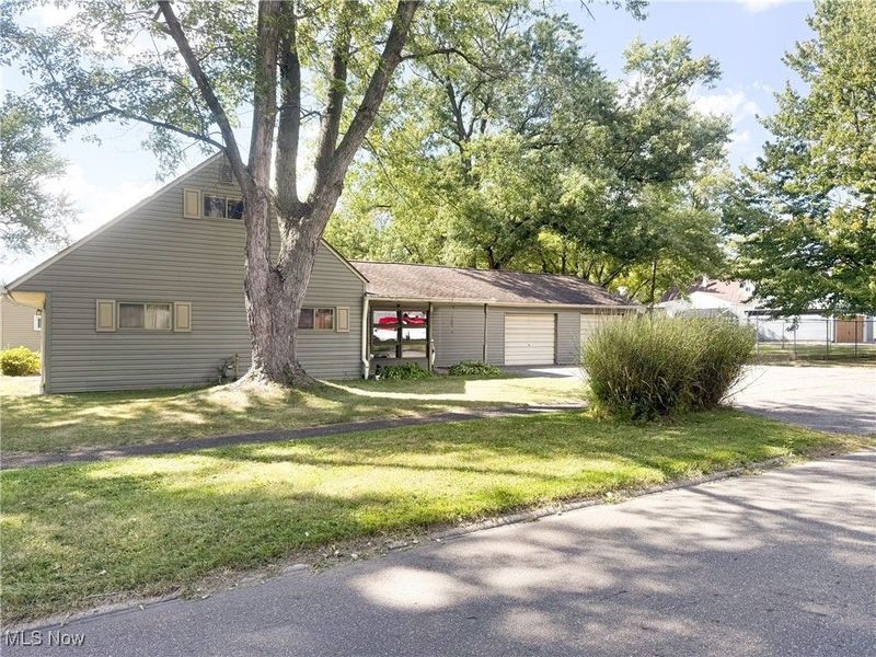 4102 Burkey Road, Austintown, OH 44515 Photo 3