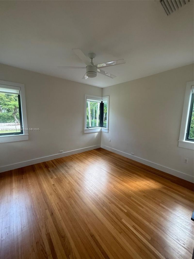 890 NE 72nd Terrace, Miami, FL 33138 Photo