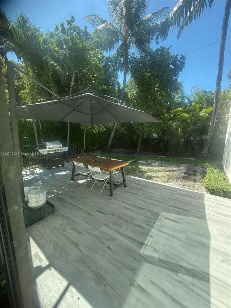 890 NE 72nd Terrace, Miami, FL 33138 Photo