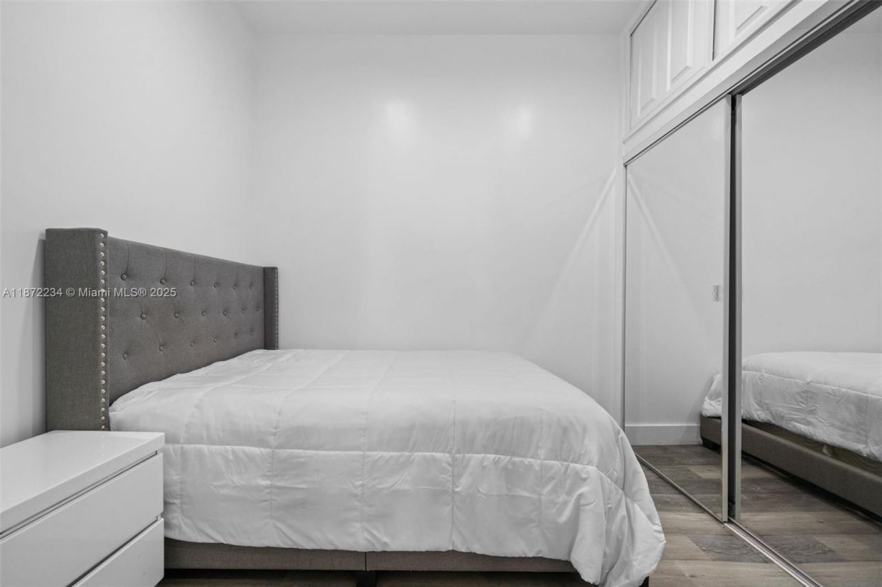 8174 NW 114th Pl, Doral, FL 33178 Photo