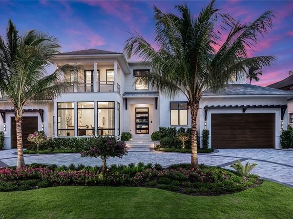 625 21st AVE S, NAPLES, FL 34102