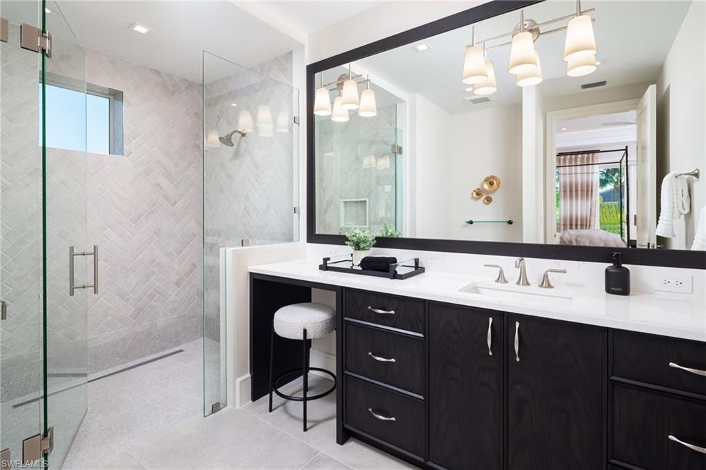 625 21st Ave S, Naples, FL 34102 Photo