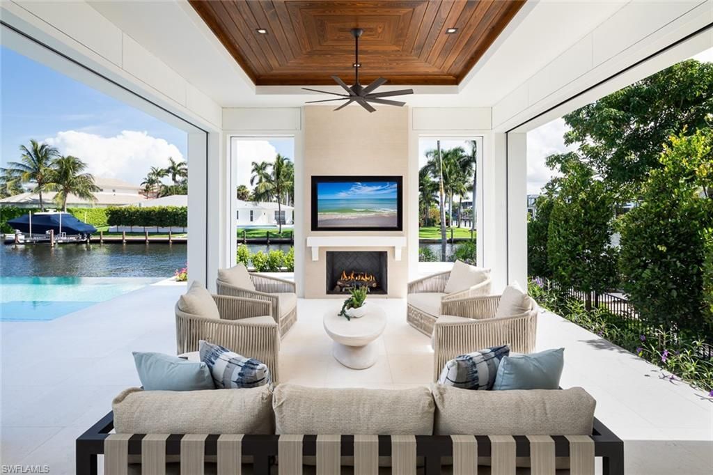 625 21st Ave S, Naples, FL 34102 Photo