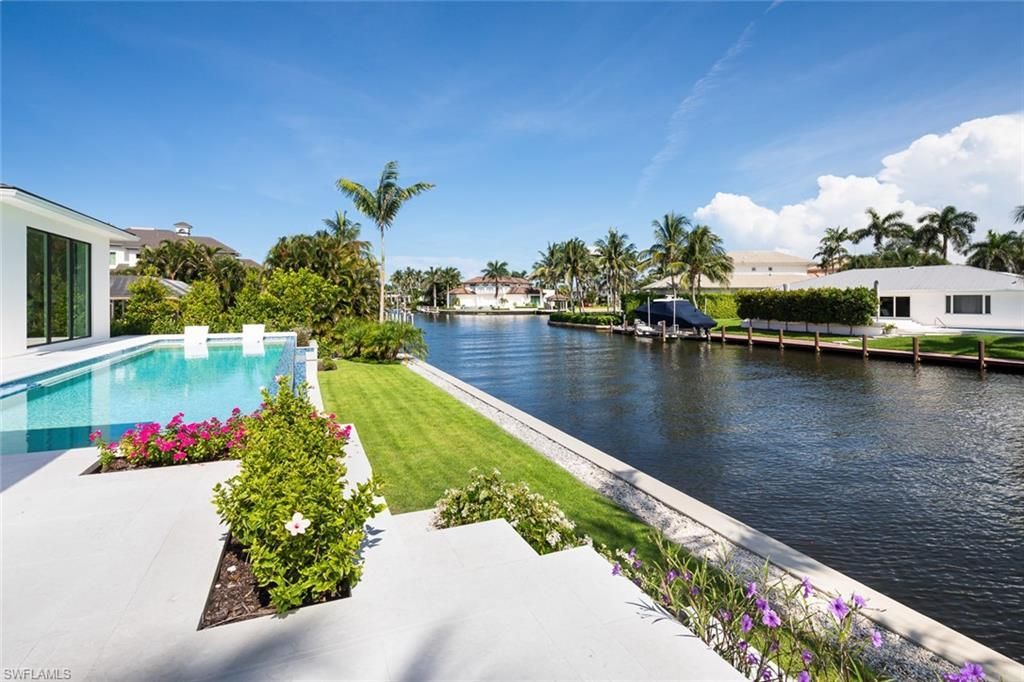 625 21st Ave S, Naples, FL 34102 Photo