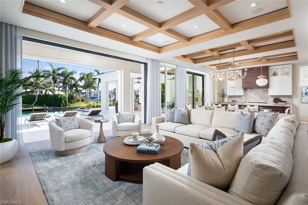 625 21st Ave S, Naples, FL 34102 Photo