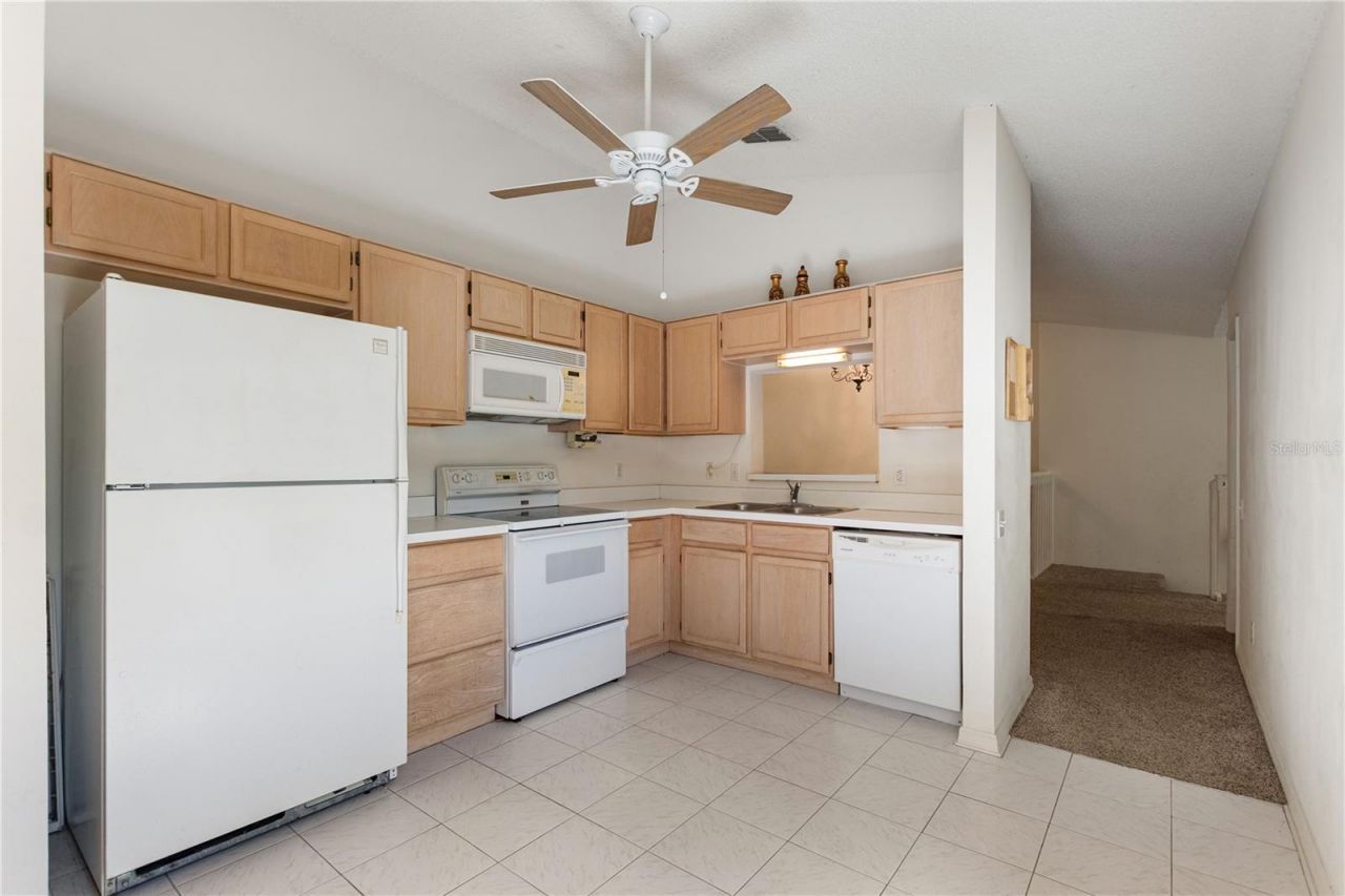 5999 Lake Pointe Drive, Unit 608, Orlando, FL 32822 Photo