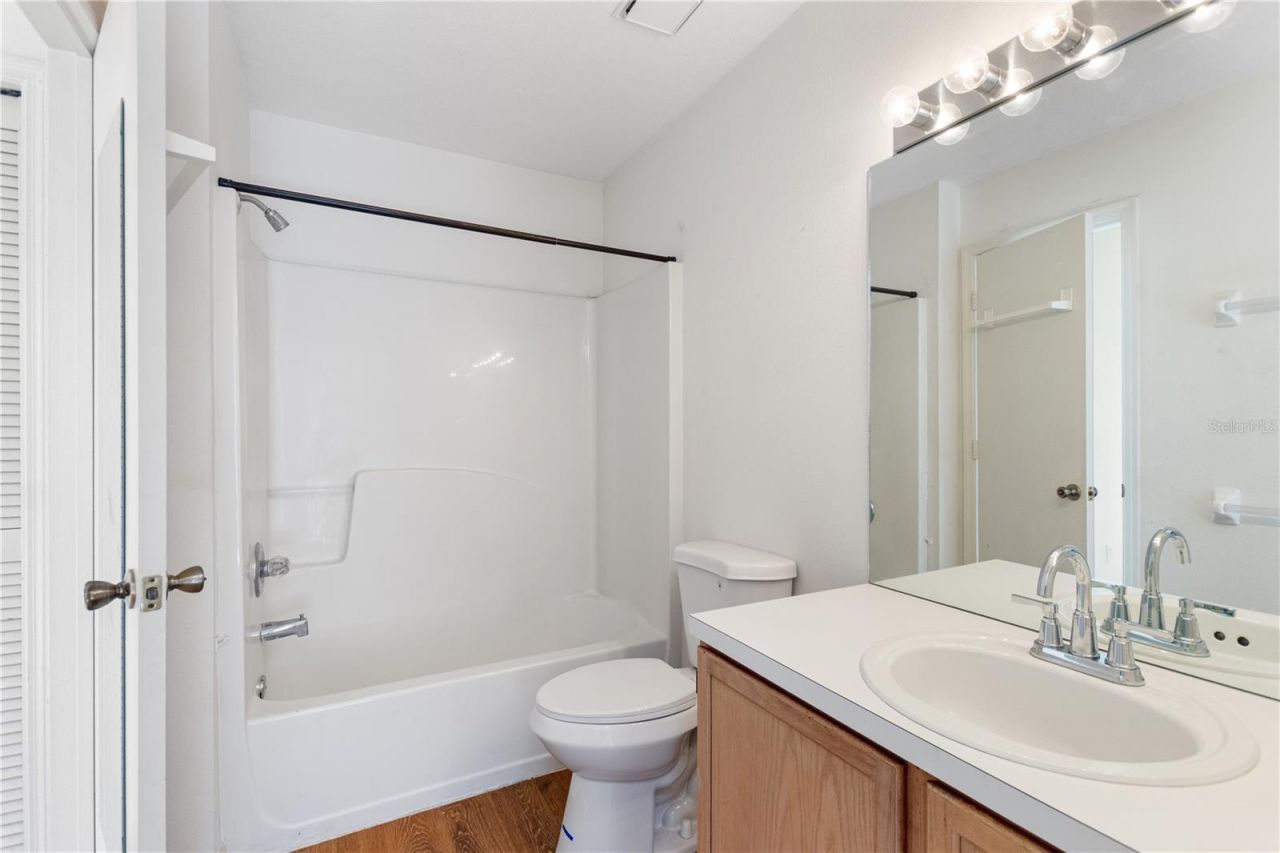 5999 Lake Pointe Drive, Unit 608, Orlando, FL 32822 Photo