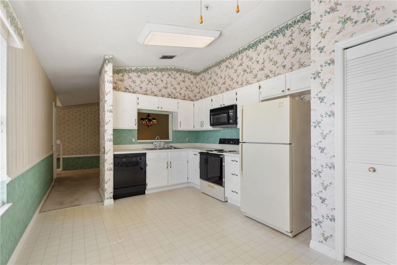 5999 Lake Pointe Drive, Unit 608, Orlando, FL 32822 Photo