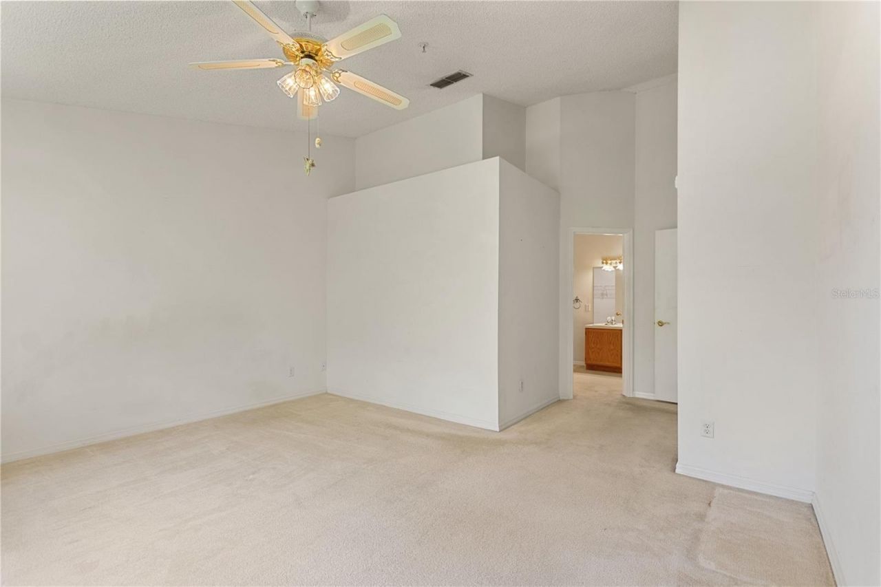 5999 Lake Pointe Drive, Unit 608, Orlando, FL 32822 Photo