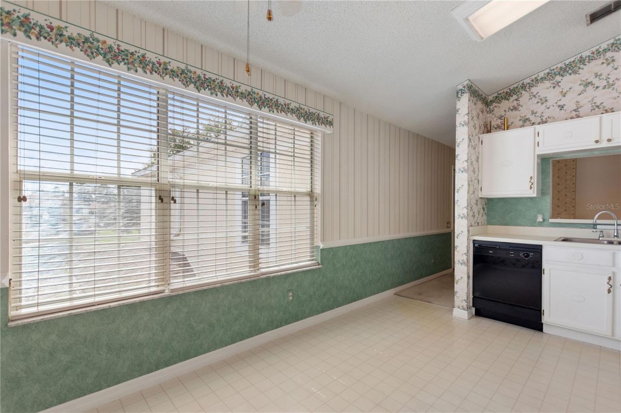 5999 Lake Pointe Drive, Unit 608, Orlando, FL 32822 Photo
