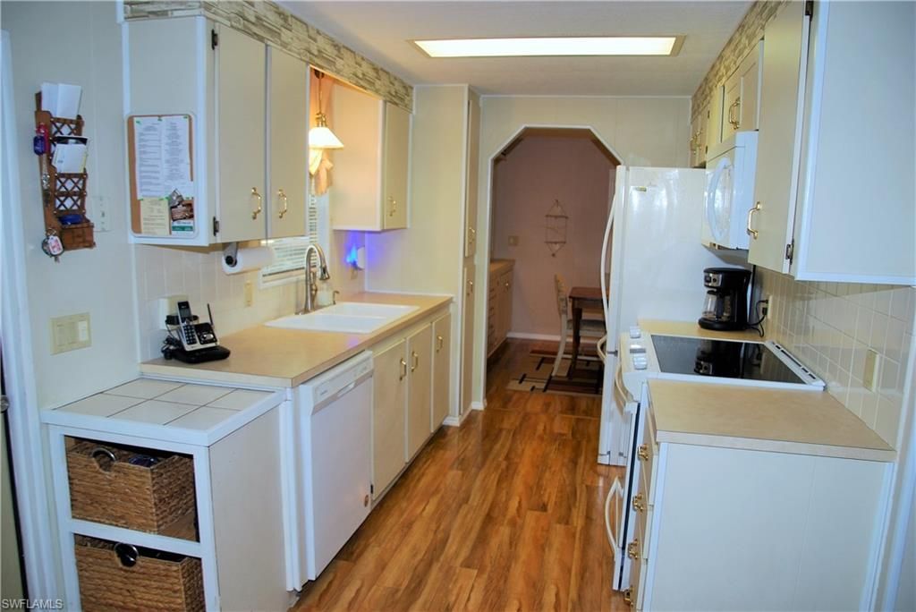 395 Snead Dr, North Fort Myers, FL 33903 Photo