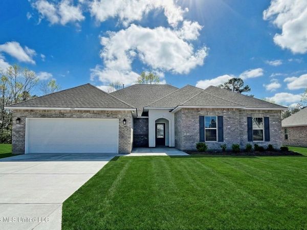 13436 Swan Ridge Circle, Gulfport, MS 39503