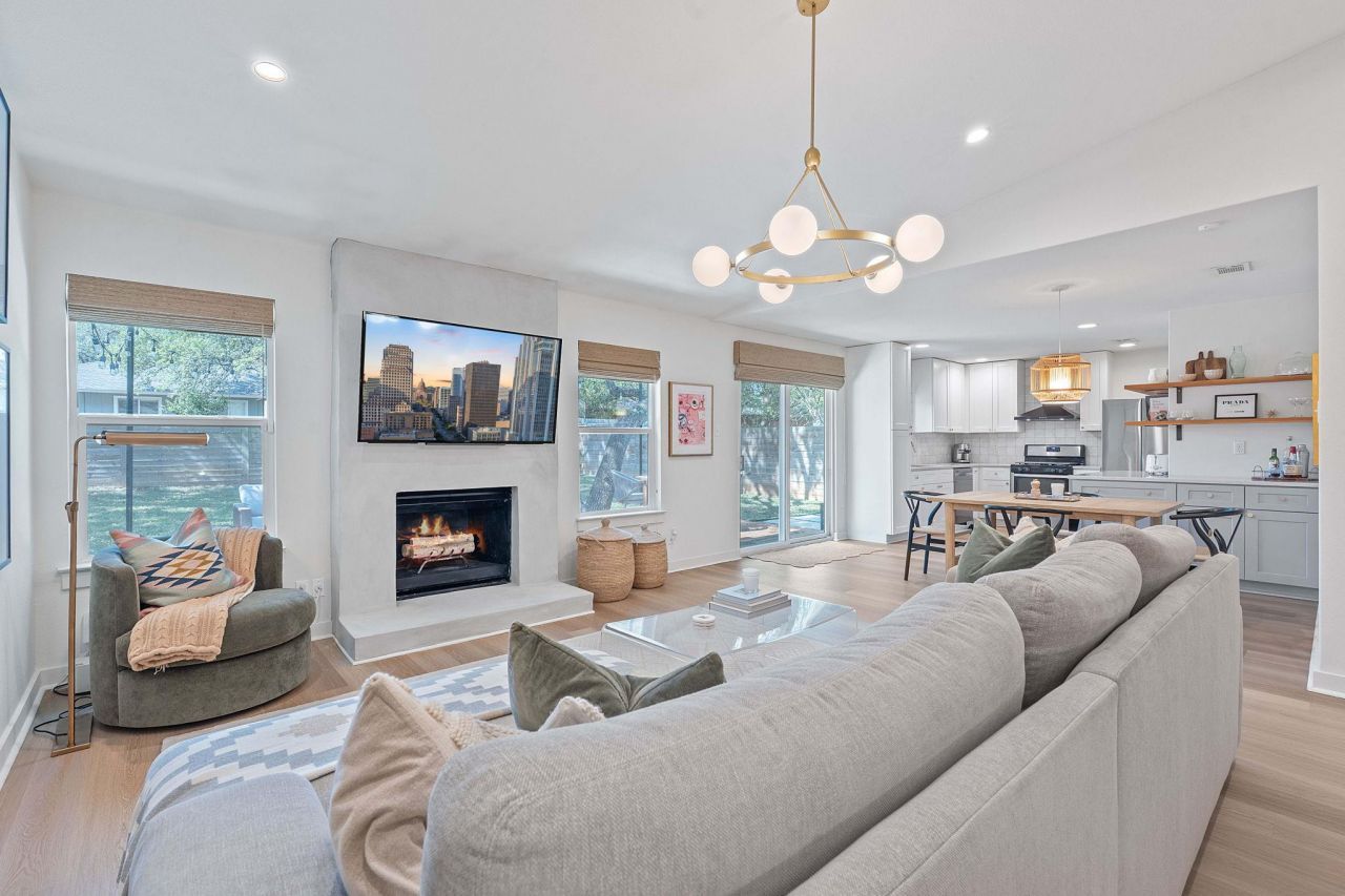 3311 Harpers Ferry Ln, Austin, TX 78745 Main Photo