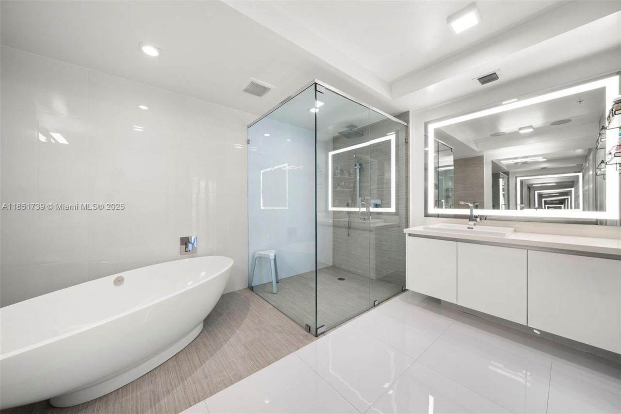 300 Sunny Isles Blvd, Unit 4-902, Sunny Isles Beach, FL 33160 Photo