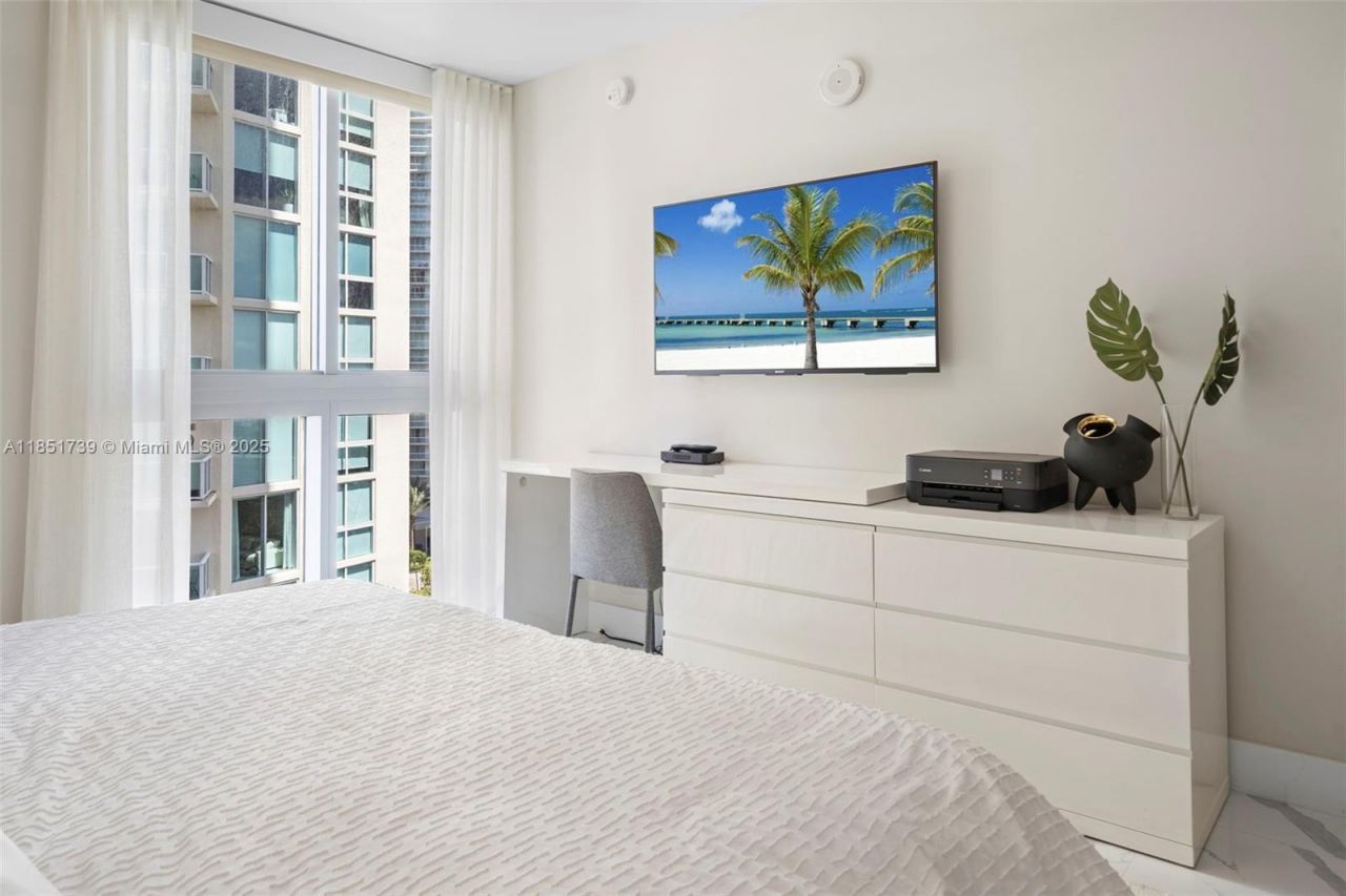 300 Sunny Isles Blvd, Unit 4-902, Sunny Isles Beach, FL 33160 Photo