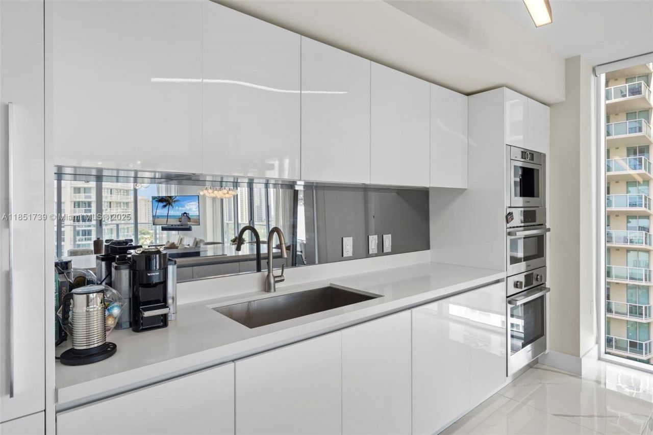 300 Sunny Isles Blvd, Unit 4-902, Sunny Isles Beach, FL 33160 Photo