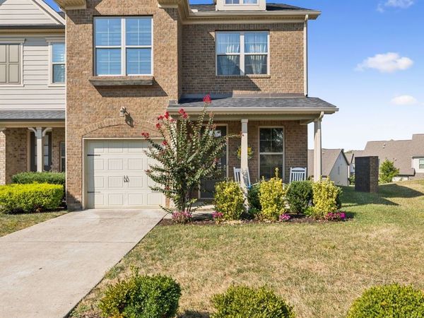 2612 Wellesley Square Dr, Thompsons Station, TN 37179