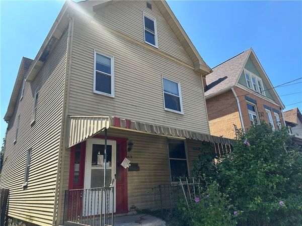 419 2nd St, Pitcairn, PA 15140