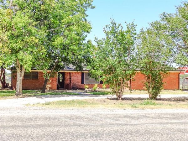 612 S Files Street, Itasca, TX 76055