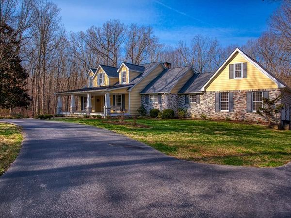 105 Charity Lane, Jamestown, TN 38556