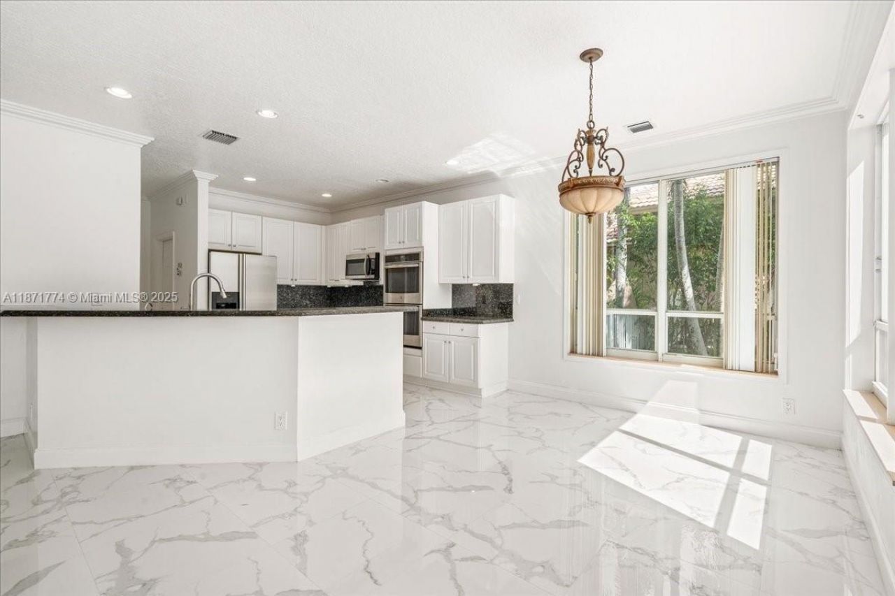 5095 NW 57th Way, Coral Springs, FL 33067 Photo