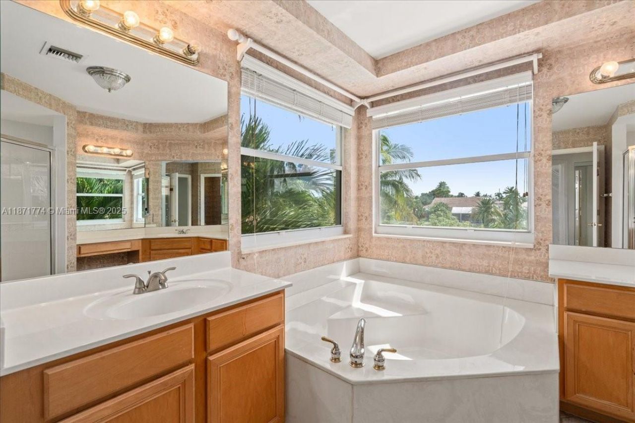 5095 NW 57th Way, Coral Springs, FL 33067 Photo