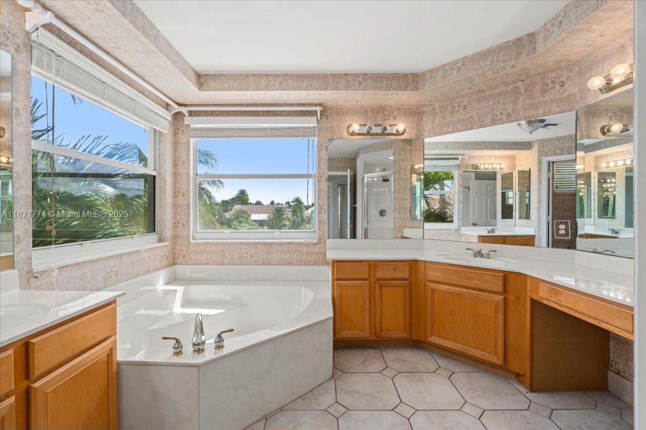 5095 NW 57th Way, Coral Springs, FL 33067 Photo