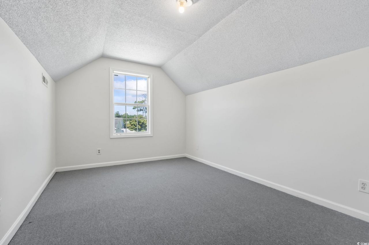 1108 Ella Ct. Photo 17