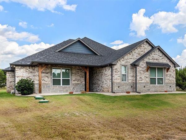 4905 Frio Drive, Granbury, TX 76048