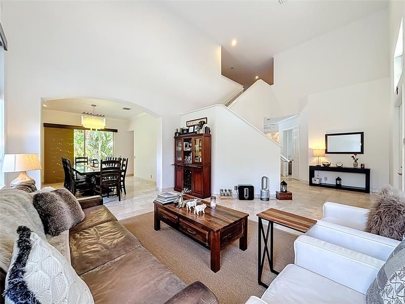 1673 Victoria Pointe Circle, Weston, FL 33327 Photo