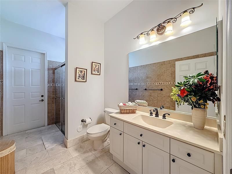 1673 Victoria Pointe Circle, Weston, FL 33327 Photo