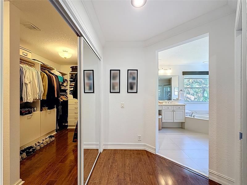 1673 Victoria Pointe Circle, Weston, FL 33327 Photo