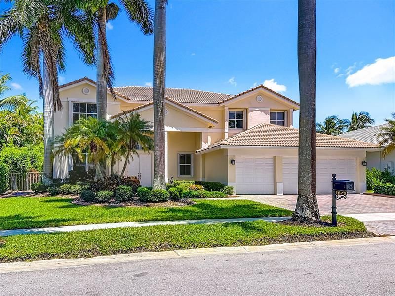 1673 Victoria Pointe Circle, Weston, FL 33327 Photo