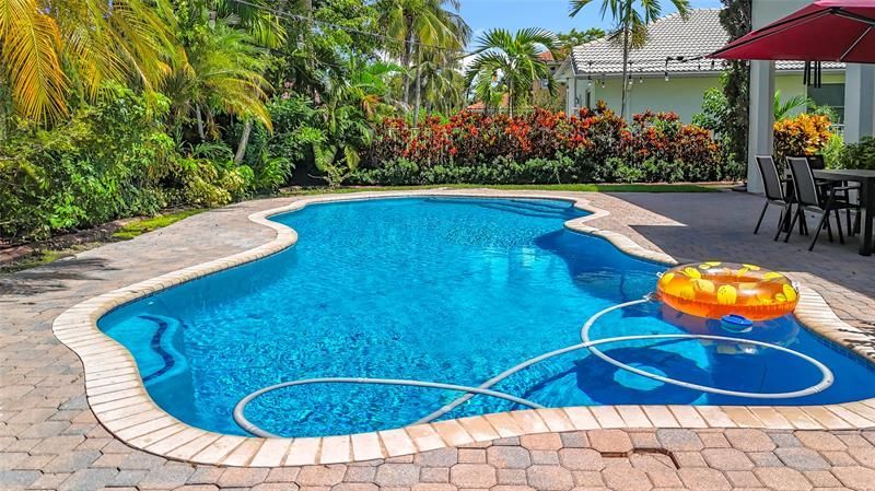 1673 Victoria Pointe Circle, Weston, FL 33327 Photo