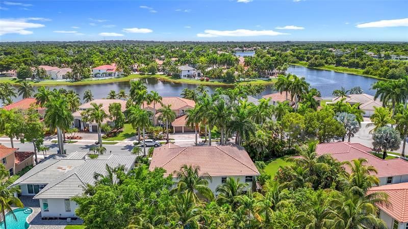 1673 Victoria Pointe Circle, Weston, FL 33327 Photo